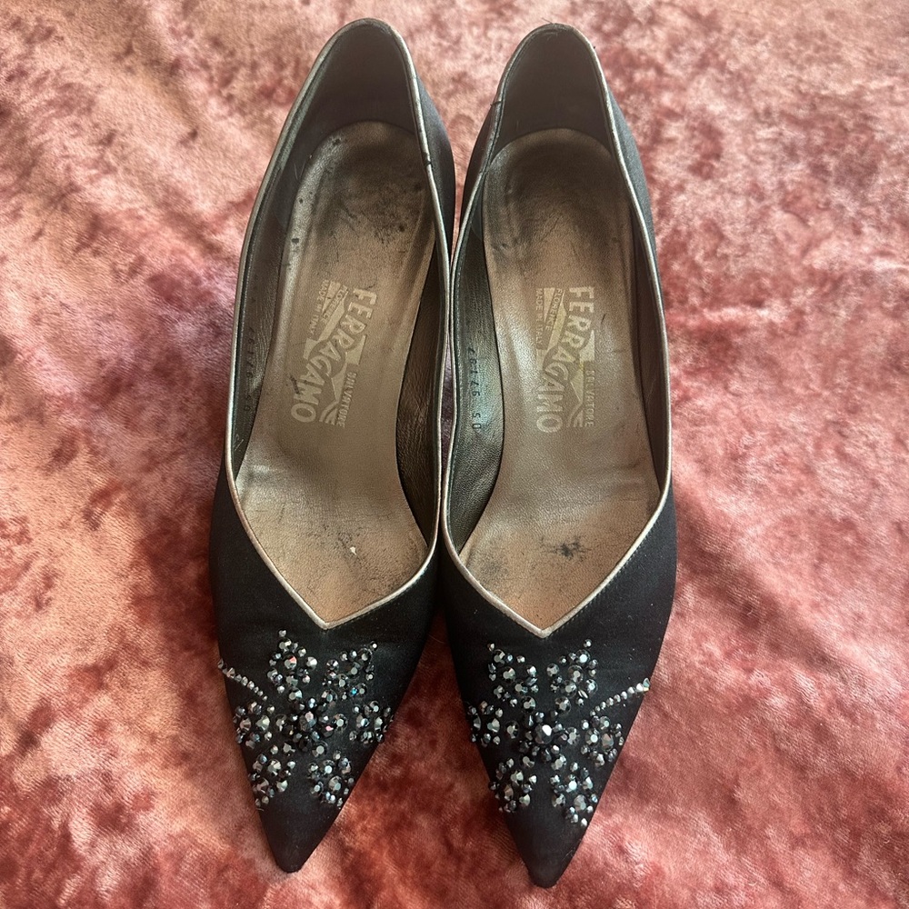 Vintage Salvatore Ferragamo black satin shoes - sz8b